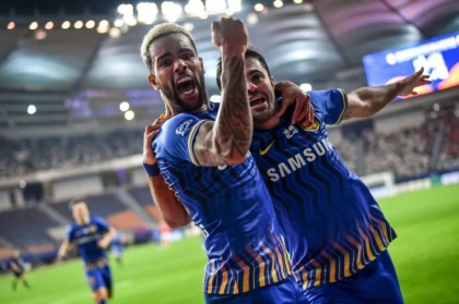  西汉姆联队长挺身而出世界波破门锁定胜局时刻