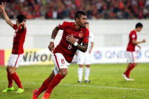  里昂主场憾平摩纳哥错失登顶良机  