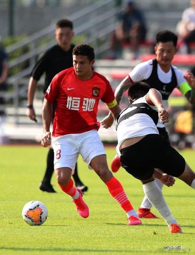  欧塞尔青训小将闪耀全场独中两元